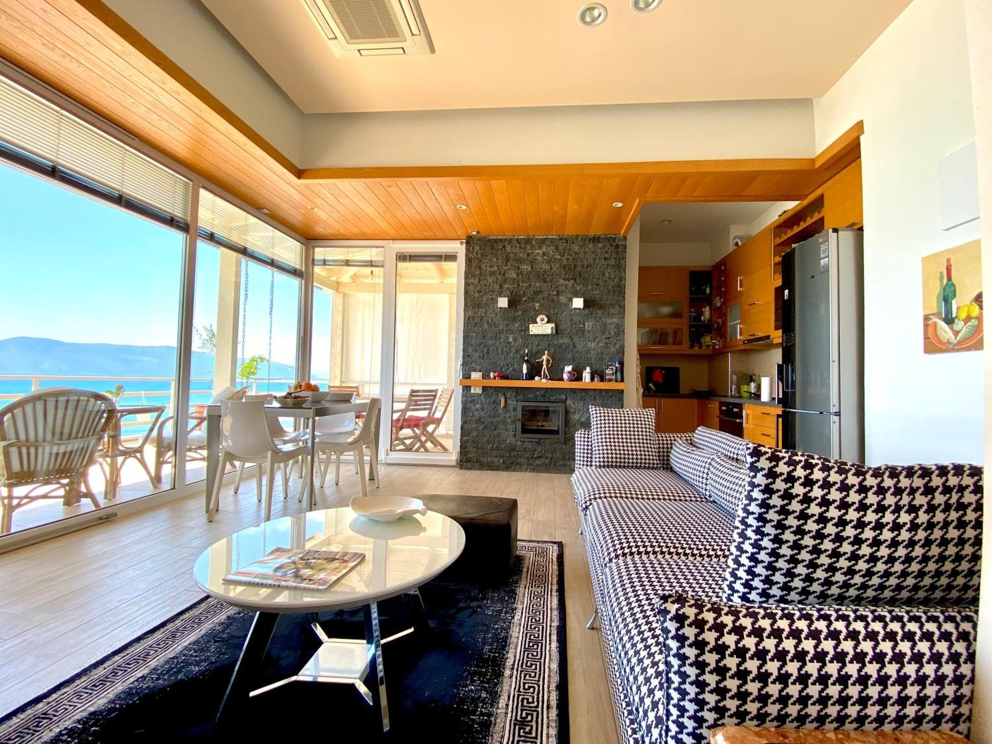 Eka Luxury Two-Bedroom Seaview Apartment Влёра Экстерьер фото